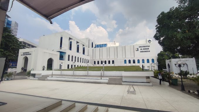 Universitas-Al-Azhar-Indonesia-678x381-1