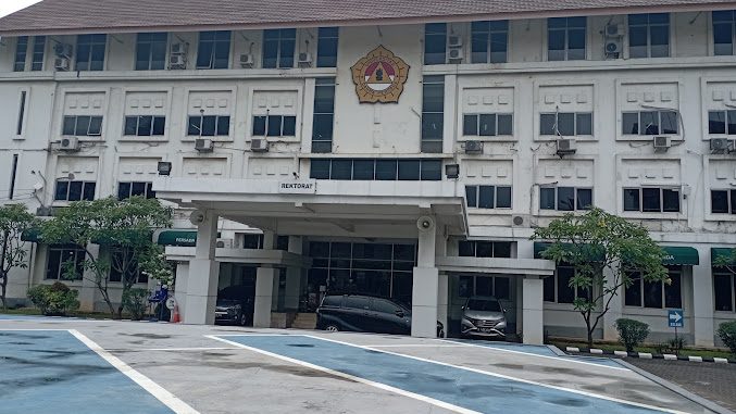 Universitas-Darma-Persada-677x381-1